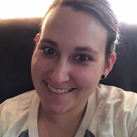 Meet your Posher, Brittni - Picture 1 of 1